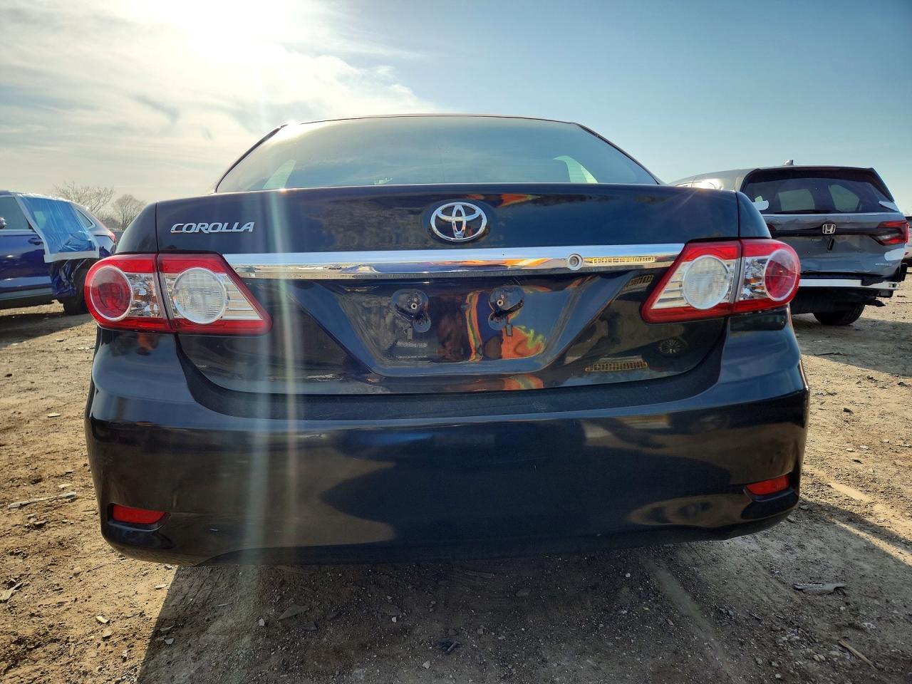 2012 Toyota Corolla L - Фото 6