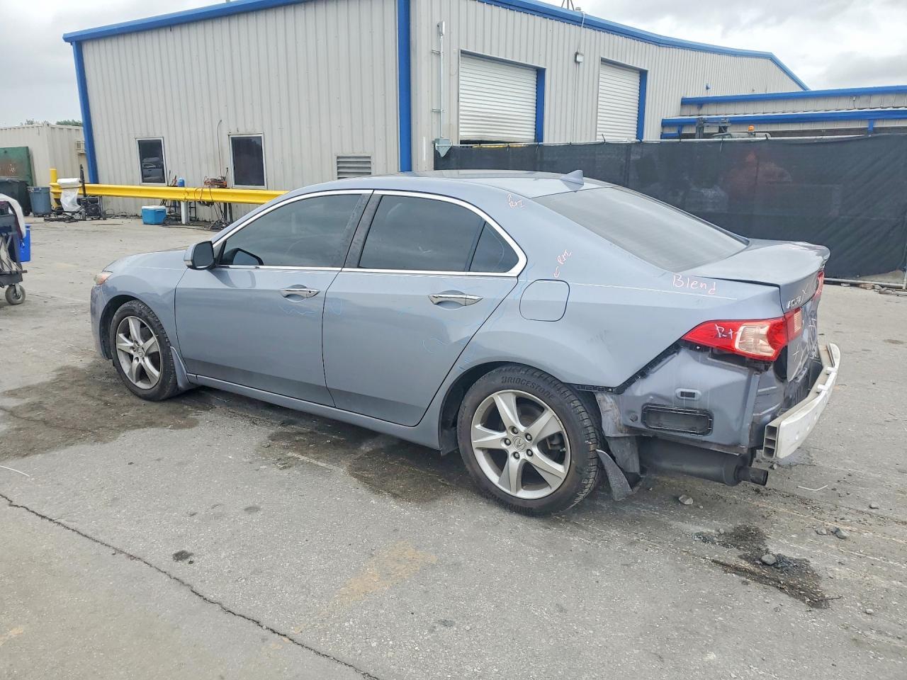 2011 Acura Tsx - Image 2