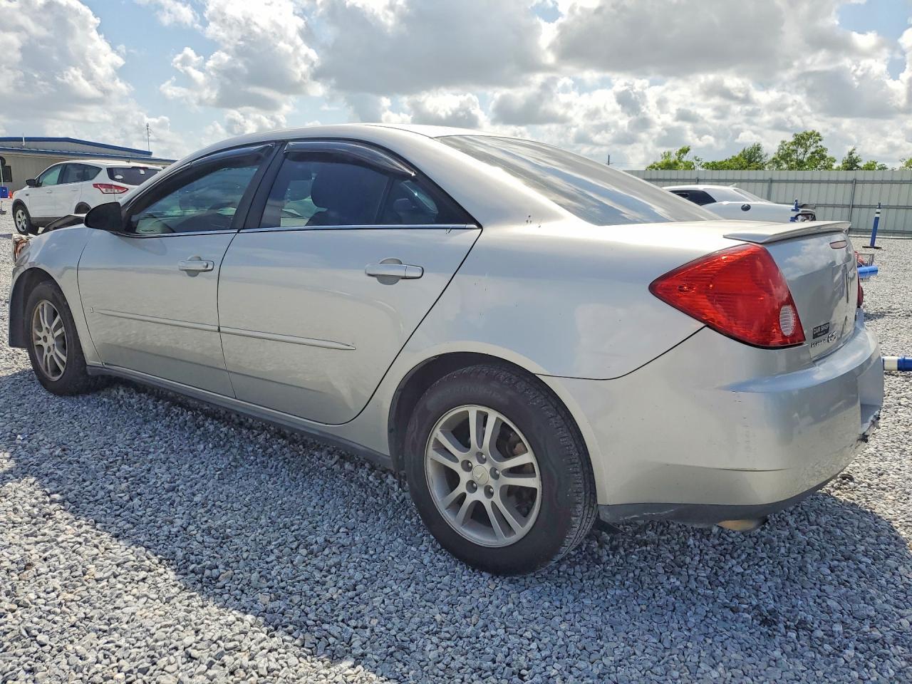 2006 Pontiac G6 - Image 2