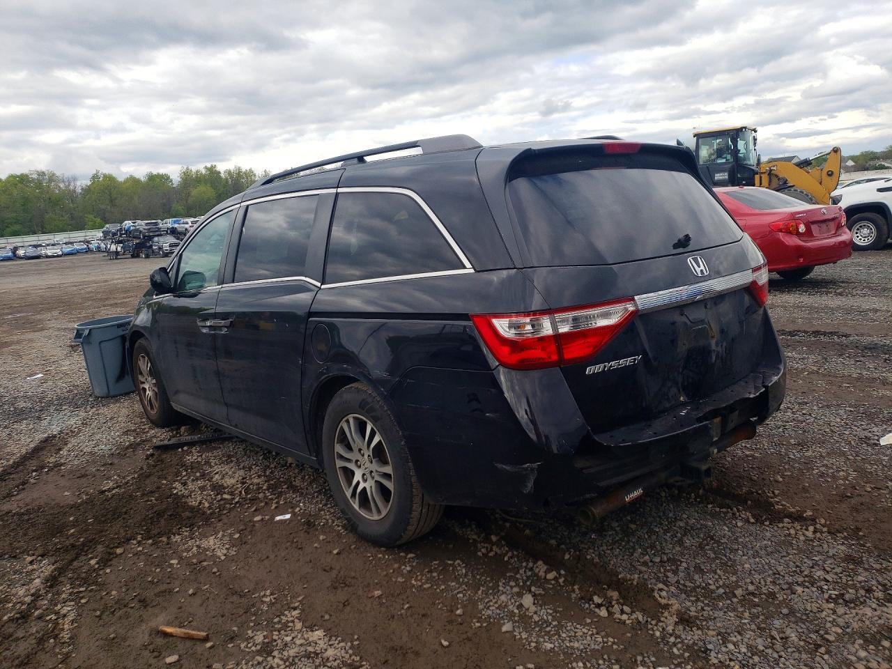 2011 Honda Odyssey Ex - Image 2