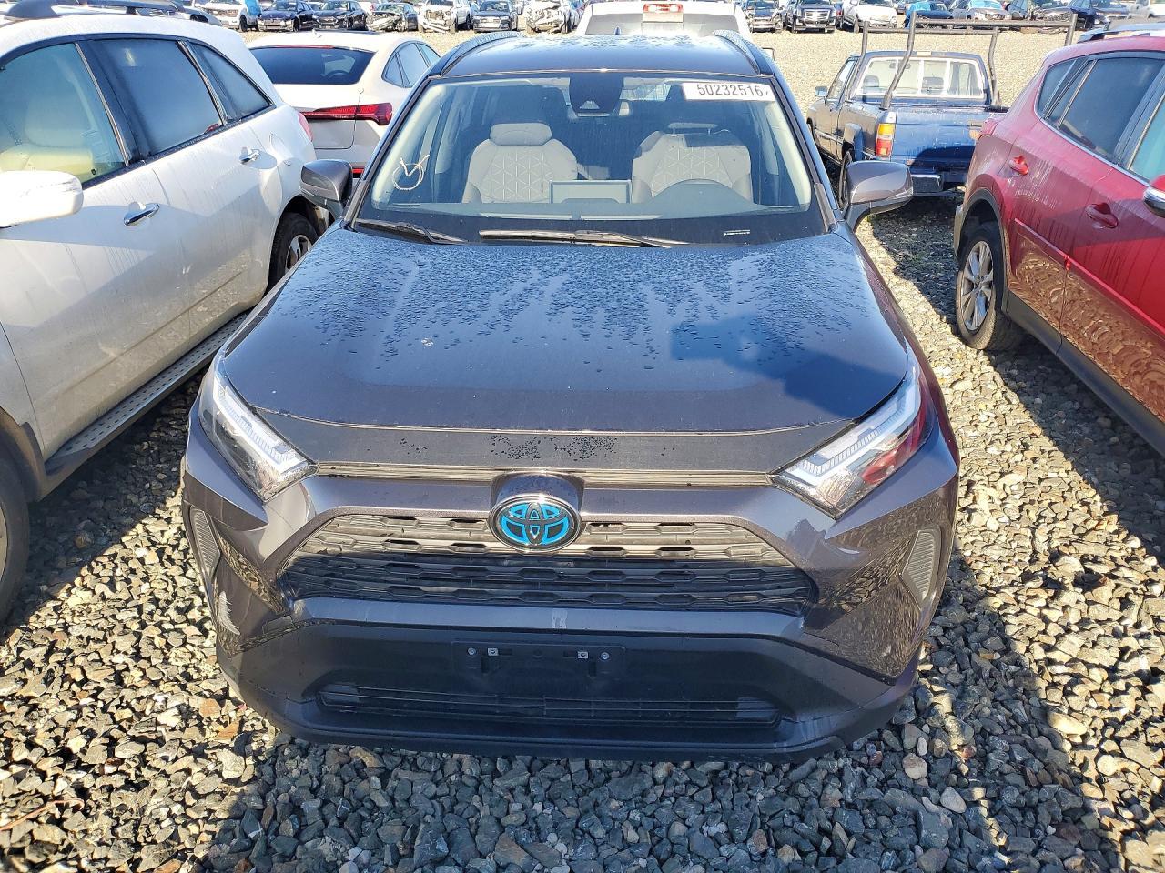 2024 Toyota Rav4 Xle - Image 5