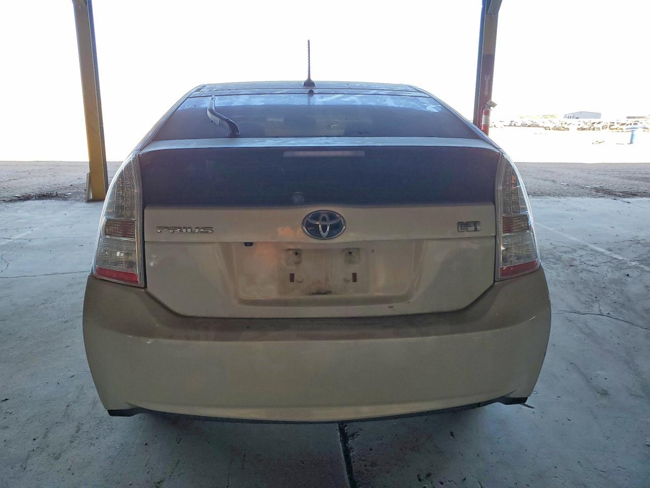 2010 Toyota Prius Iv - Image 6