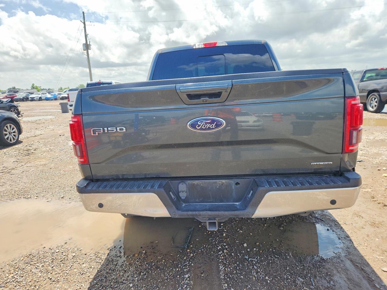 2015 Ford F150 Supercrew - Image 6