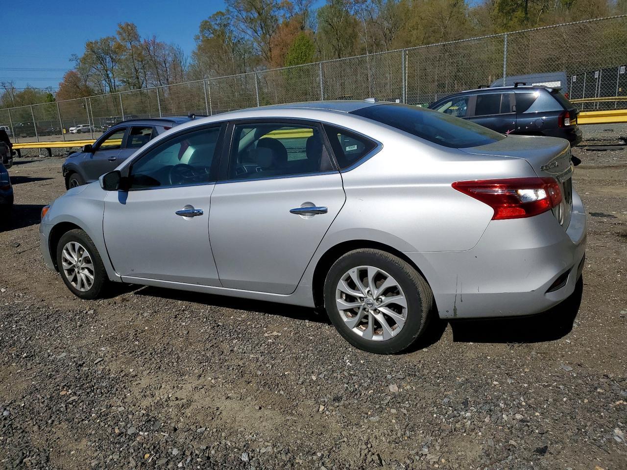 2019 Nissan Sentra Sv - Фото 2
