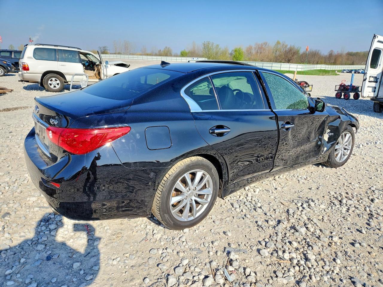2016 Infiniti Q50 3.0T Premium - Фото 3
