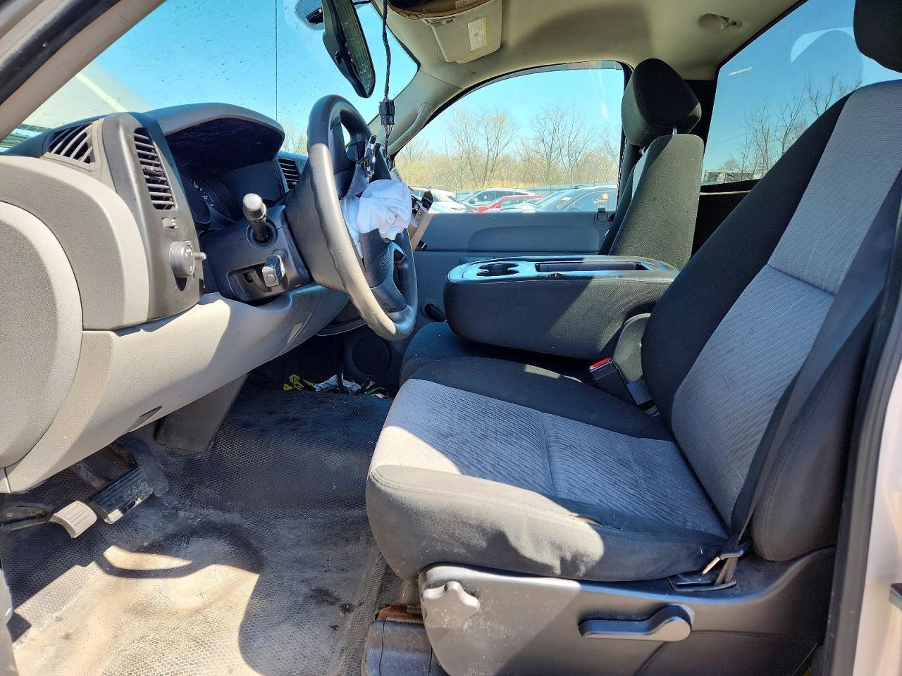 2009 Chevrolet Silverado C1500 - Image 7