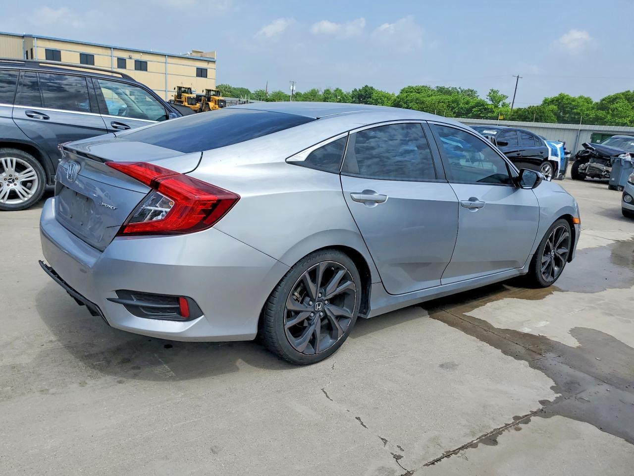 2019 Honda Civic Sport - Image 3