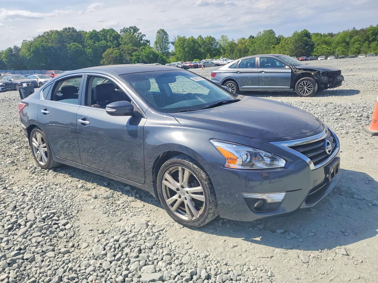2013 Nissan Altima 3.5 S - Image 4