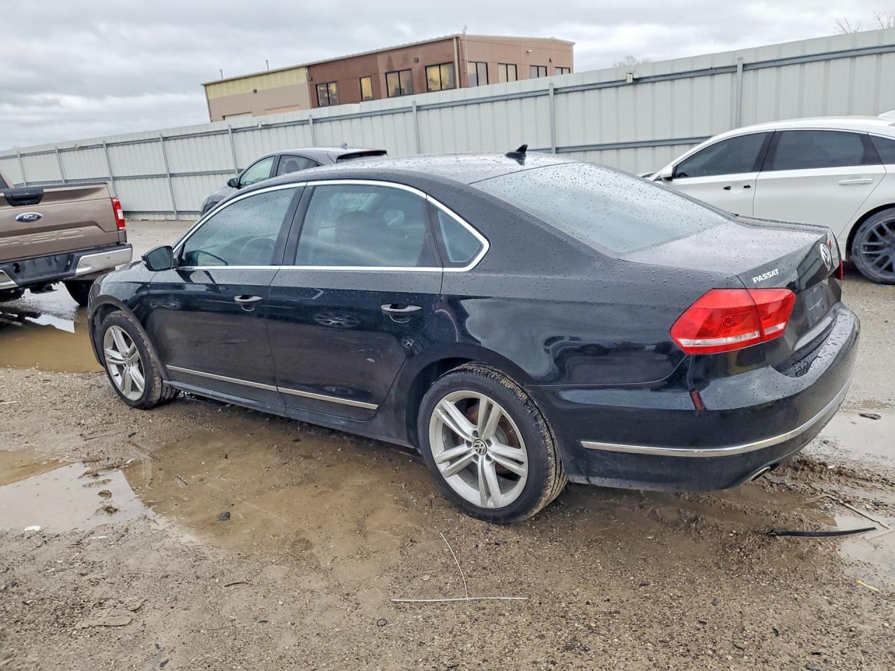 2014 Volkswagen Passat Sel - Фото 2