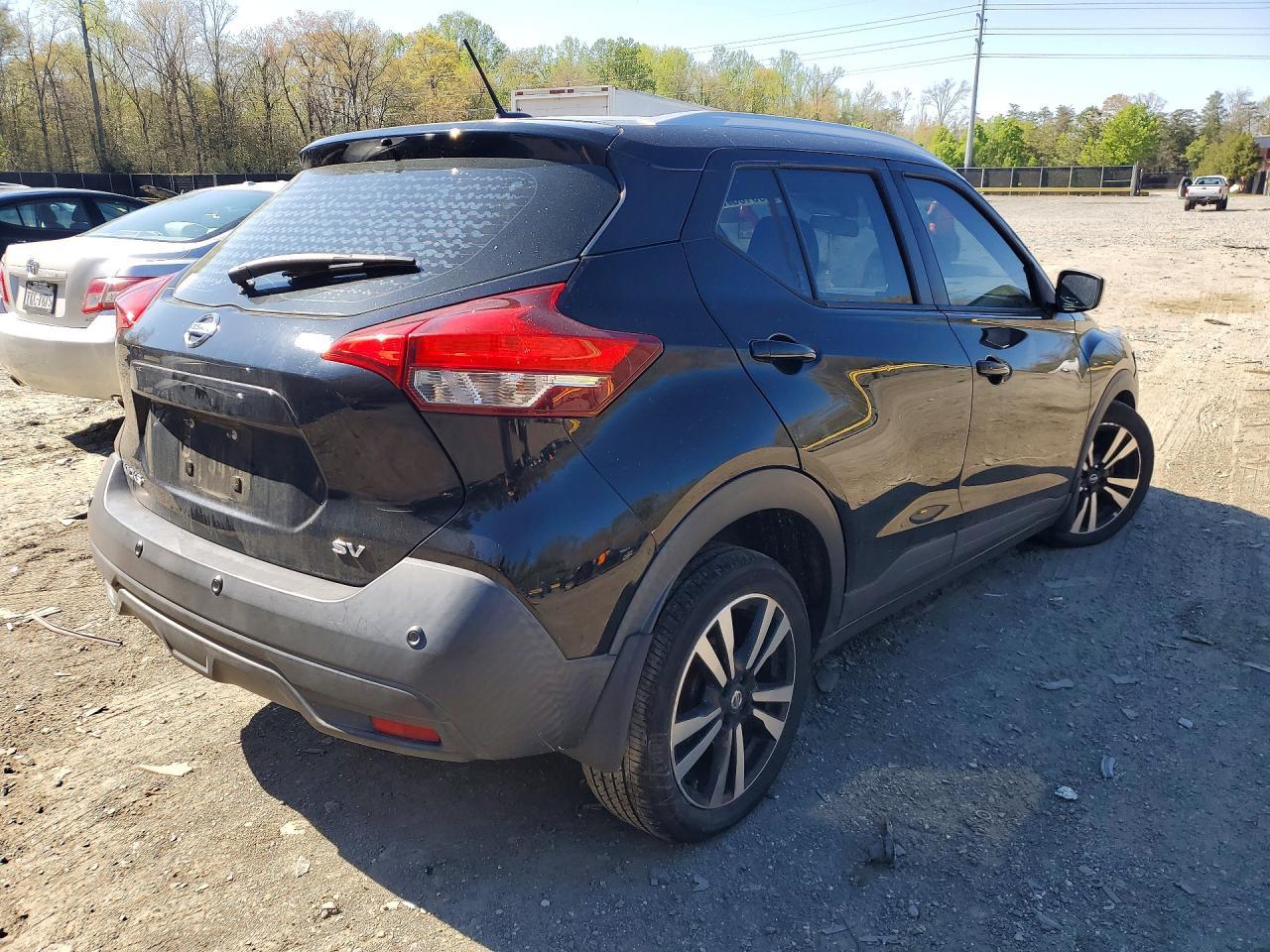 2020 Nissan Kicks Sv - Image 3