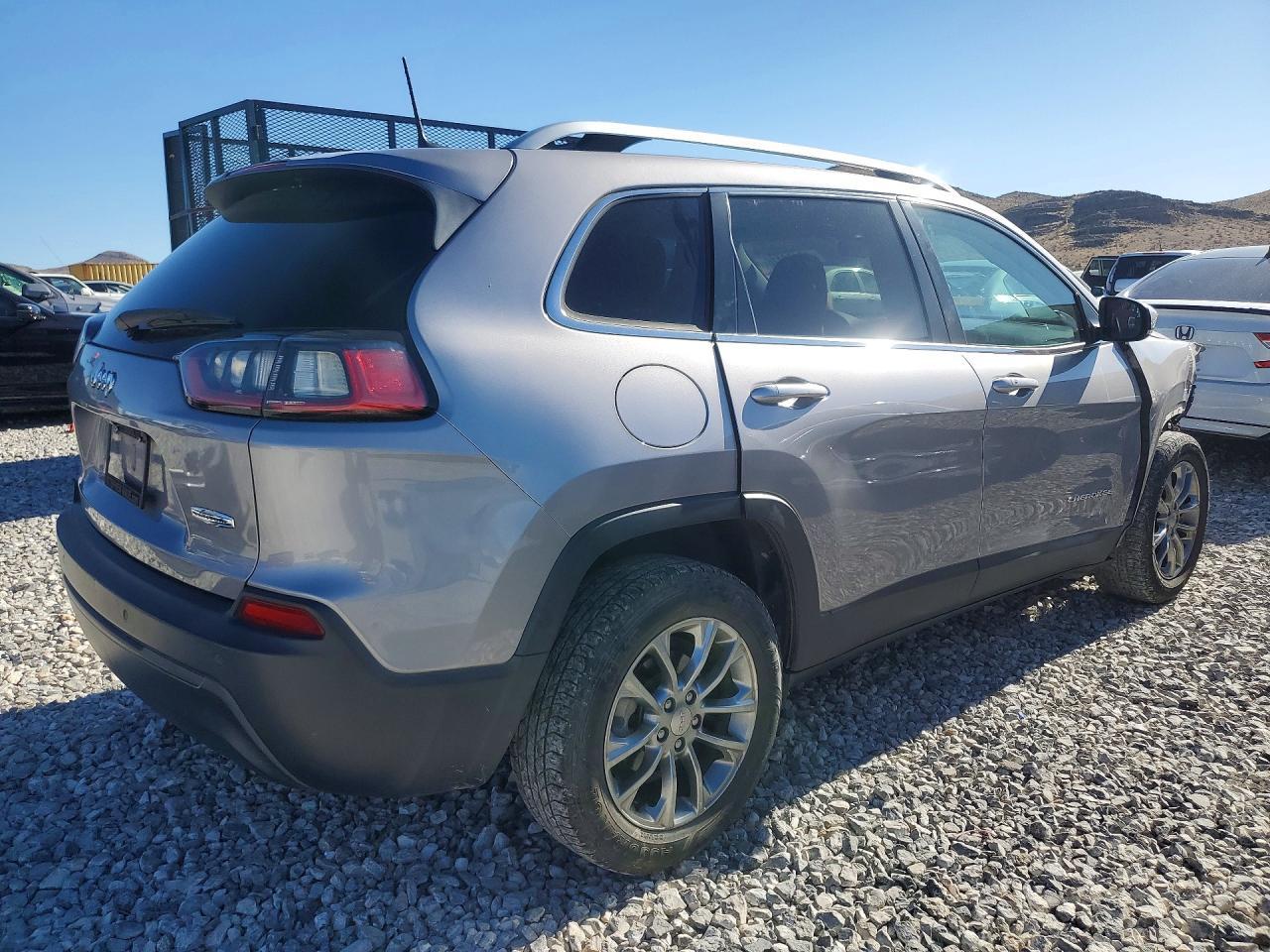 2019 Jeep Cherokee Latitude Plus - Фото 3