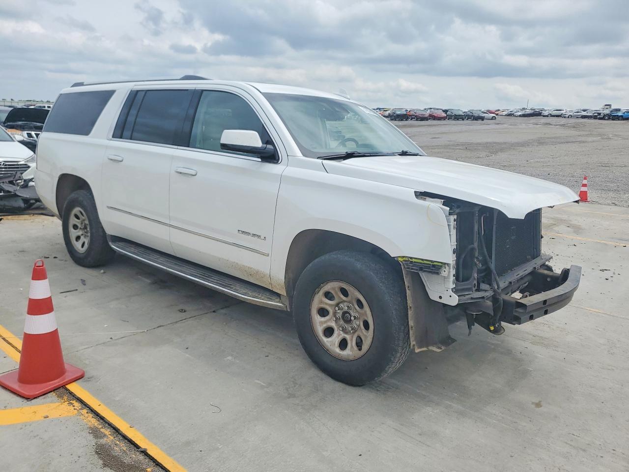 2018 GMC Yukon Xl Denali - Image 4