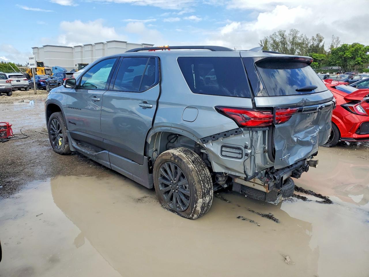2023 Chevrolet Traverse Rs - Фото 2