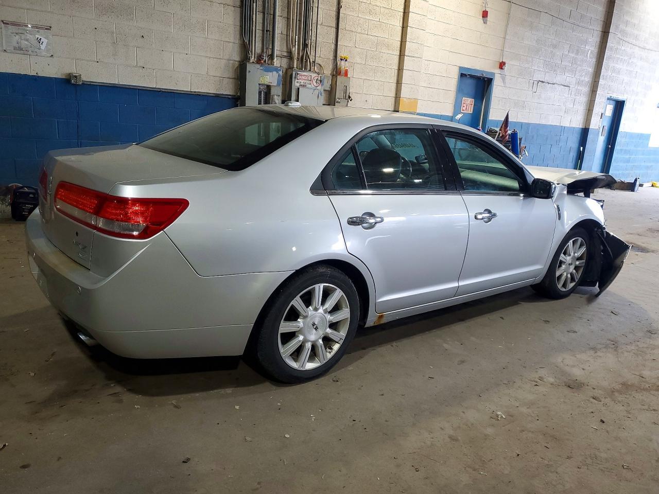 2011 Lincoln Mkz - Фото 3