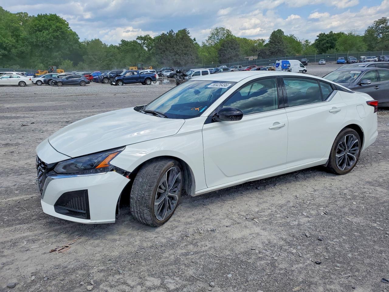 2024 Nissan Altima Sr