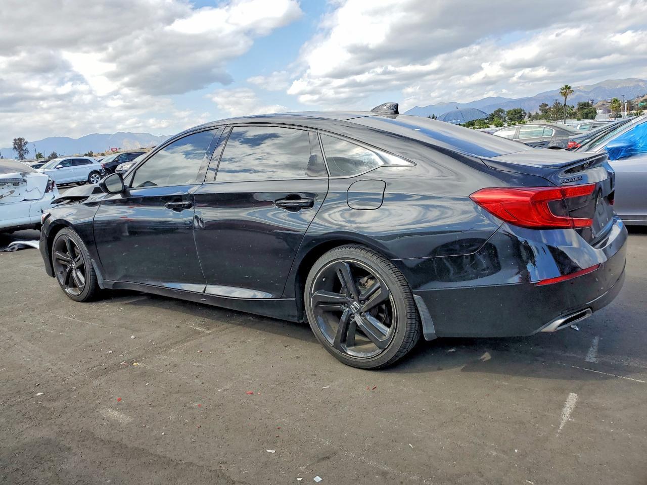 2019 Honda Accord Sport - Фото 2