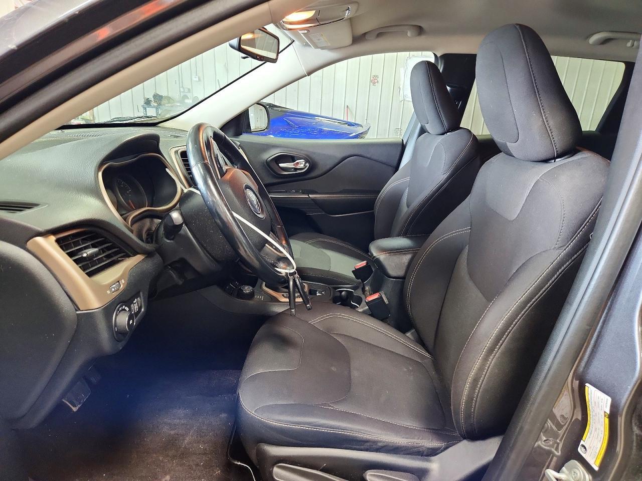 2016 Jeep Cherokee Latitude - Фото 7