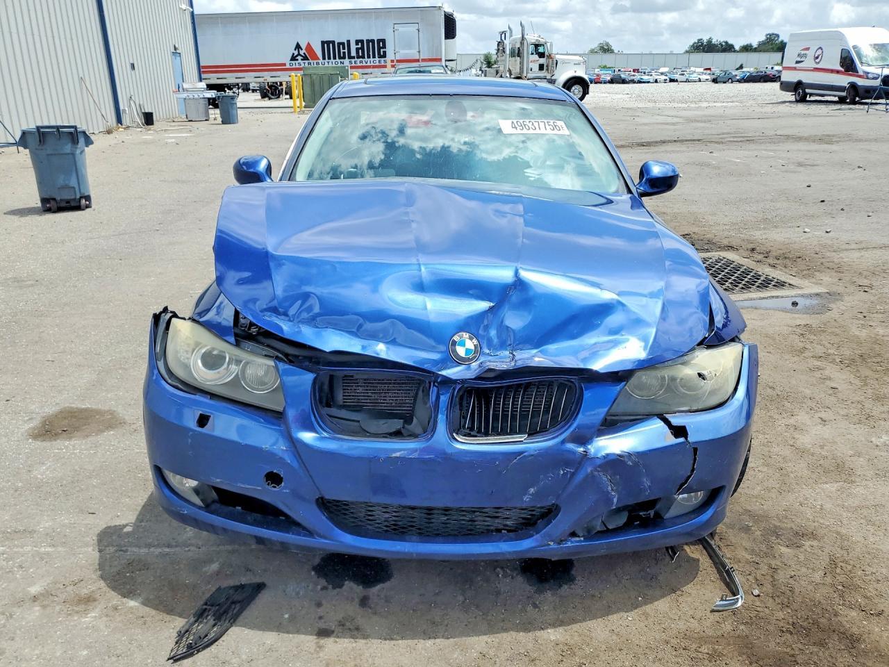 2011 BMW 335 Xi - Image 5