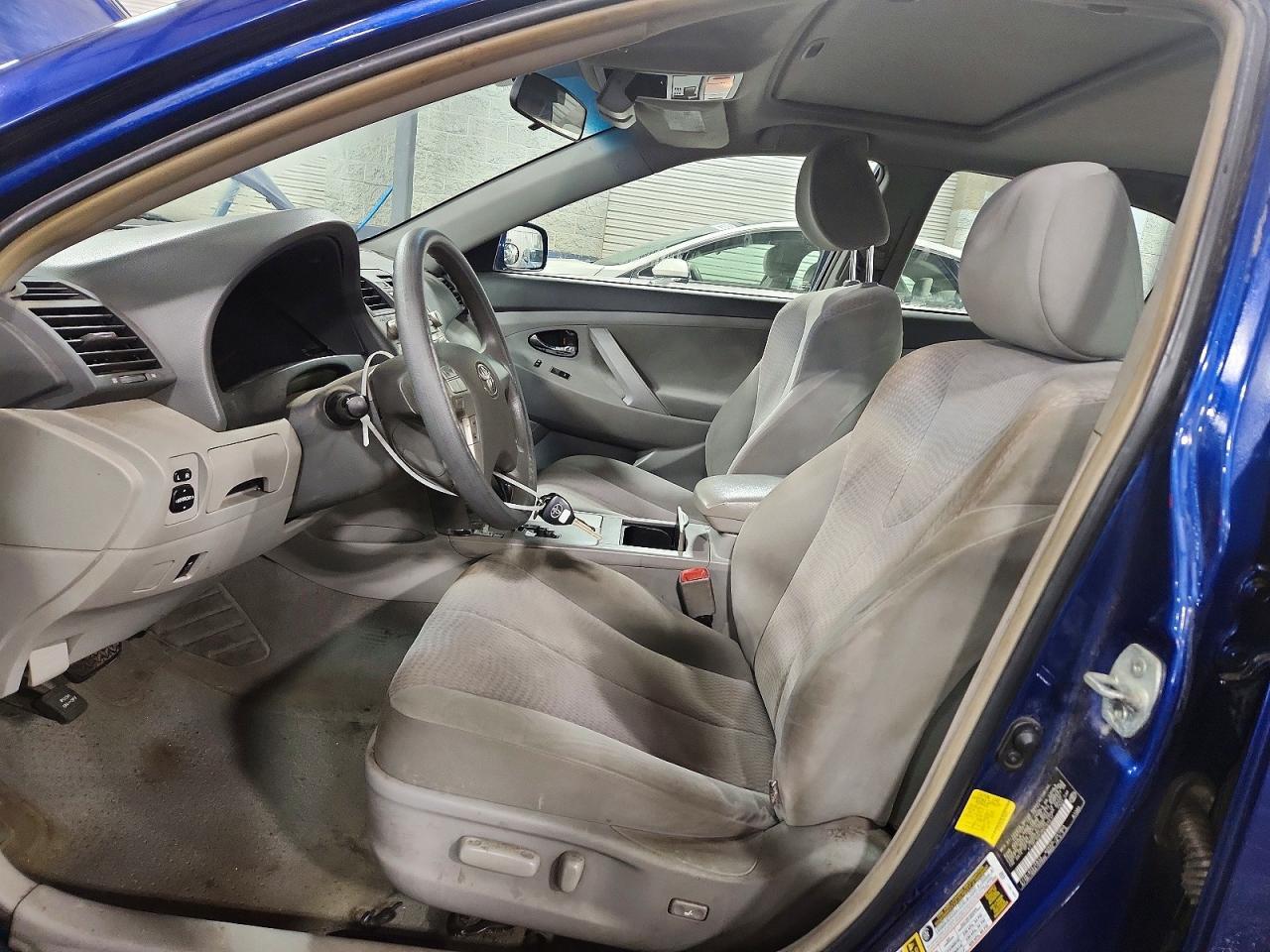 2011 Toyota Camry - Image 7