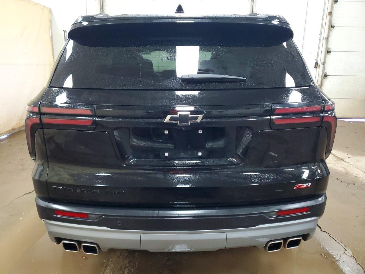 2025 Chevrolet Traverse Z71 - Image 6