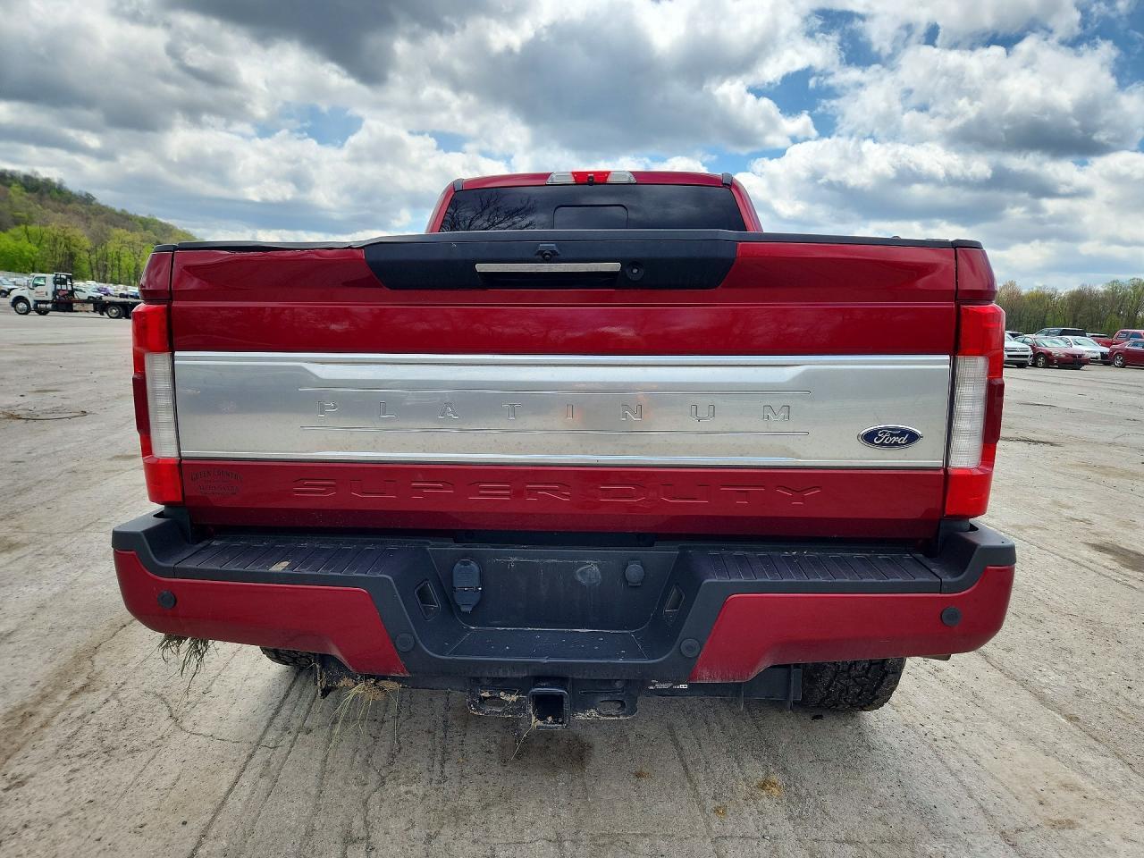 2017 Ford F-250 - Image 6