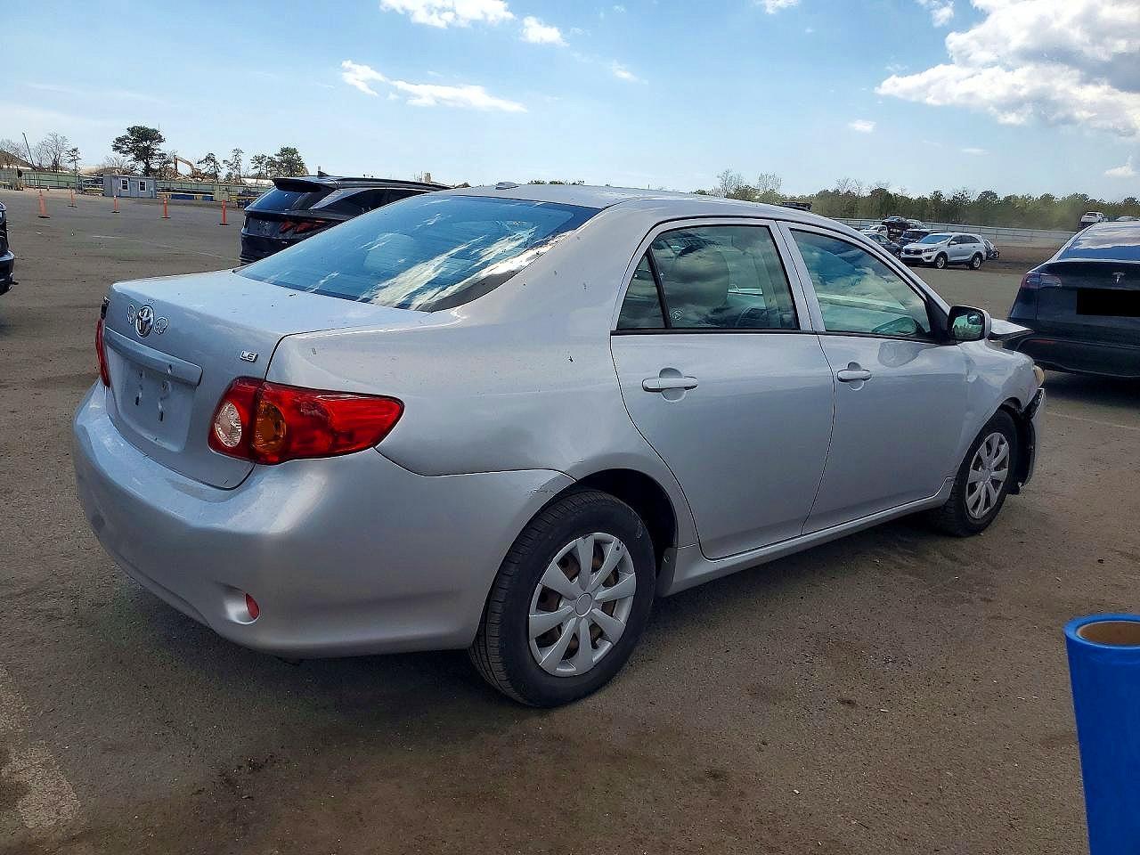 2009 Toyota Corolla Le - Image 3