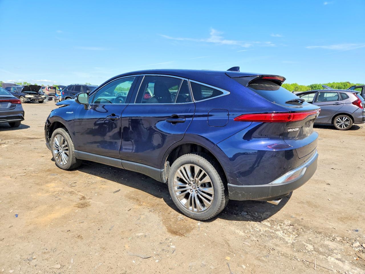2021 Toyota Venza Limited - Фото 2