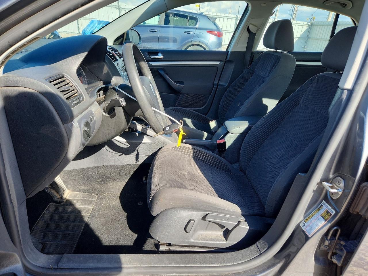 2008 Volkswagen Jetta S - Image 7