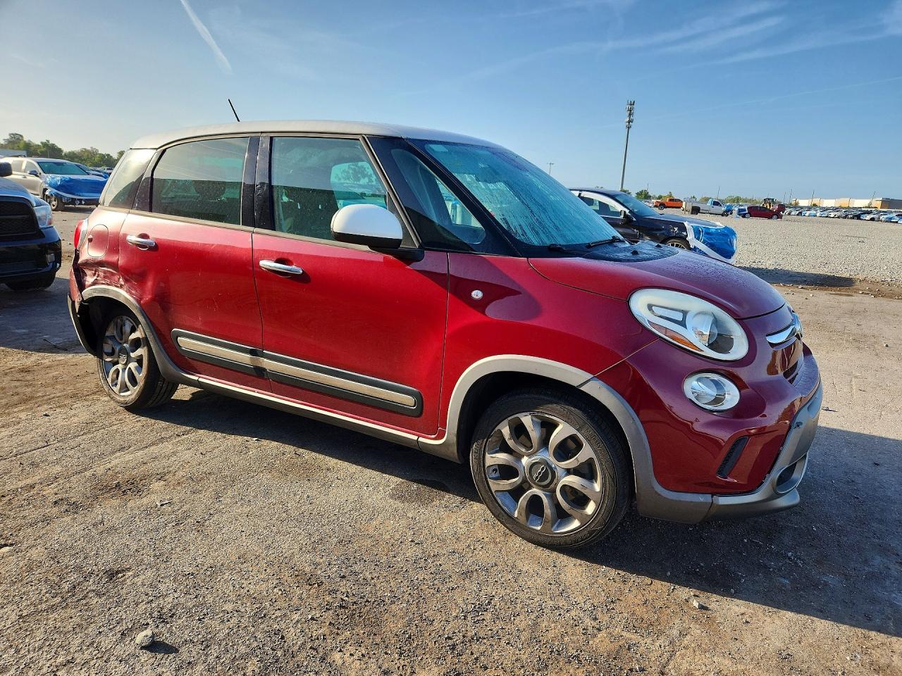 2015 Fiat 500L Trekking - Фото 4