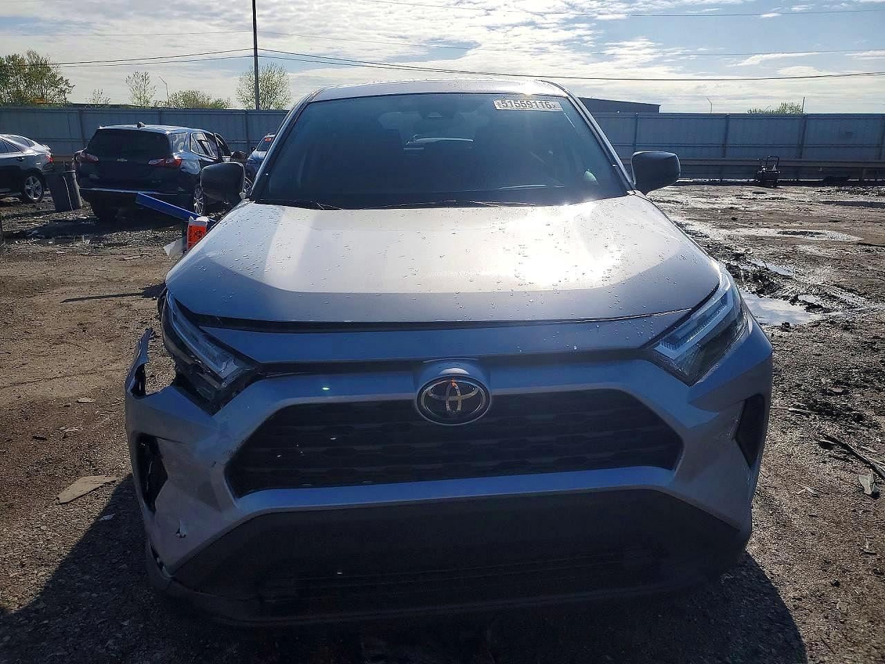 2024 Toyota Rav4 Le - Image 5