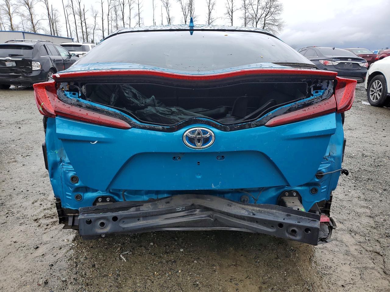 2018 Toyota Prius Prime Premium - Фото 6
