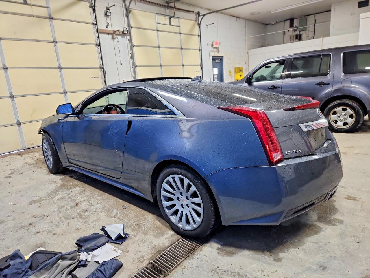 2011 Cadillac Cts - Image 2