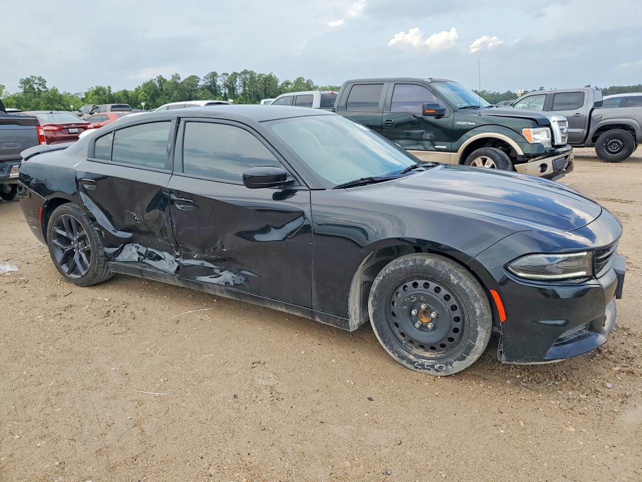 2021 Dodge Charger Sxt - Фото 4