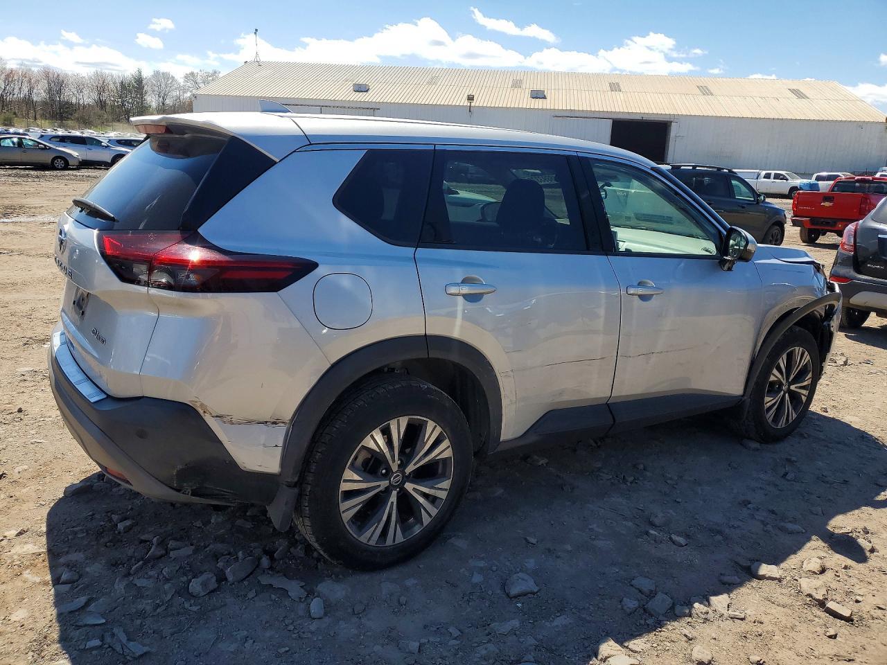 2021 Nissan Rogue Sv - Фото 3