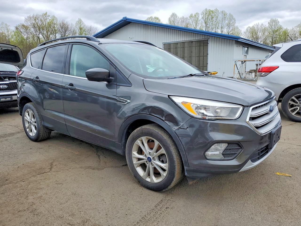 2018 Ford Escape Se - Фото 4