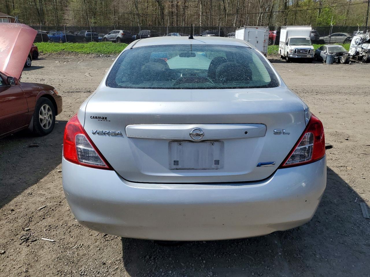 2012 Nissan Versa 1.6 S - Image 6