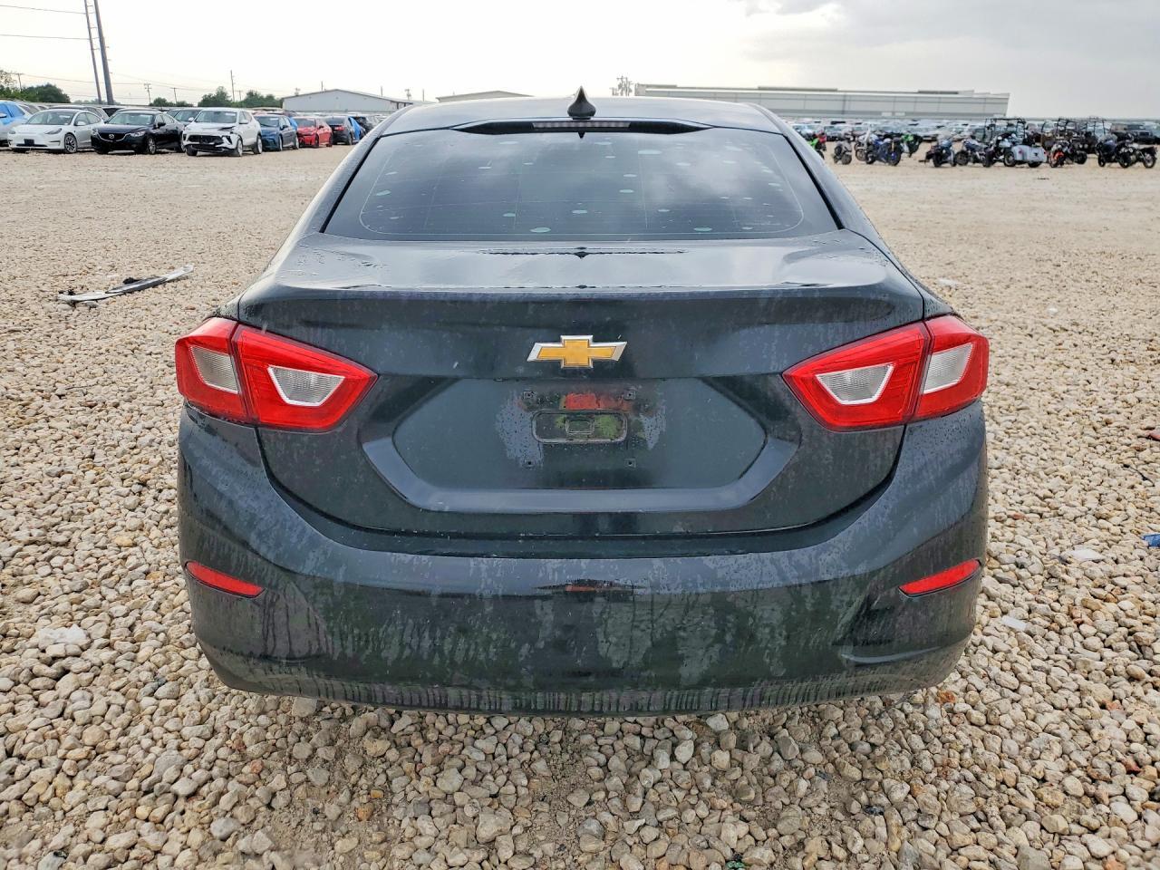2019 Chevrolet Cruze Ls - Image 6