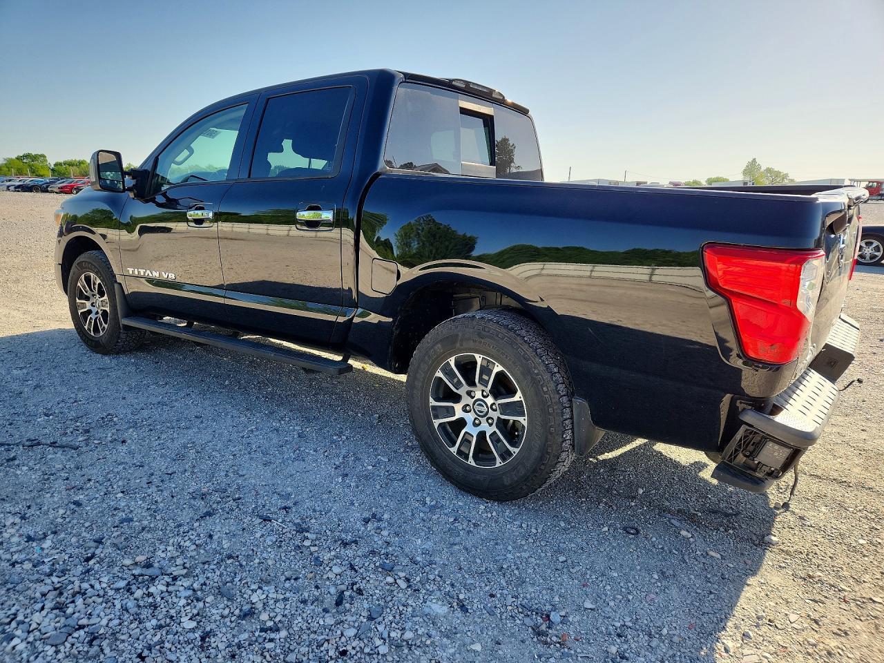 2020 Nissan Titan Sv - Фото 2