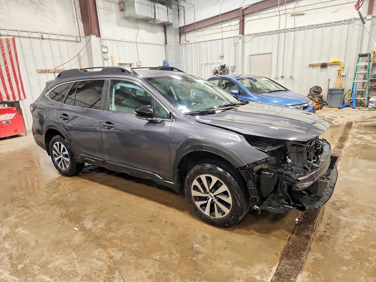 2025 Subaru Outback Premium - Image 4