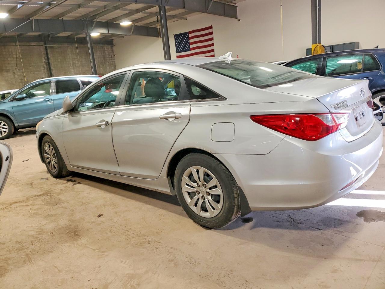 2011 Hyundai Sonata Gls - Фото 2