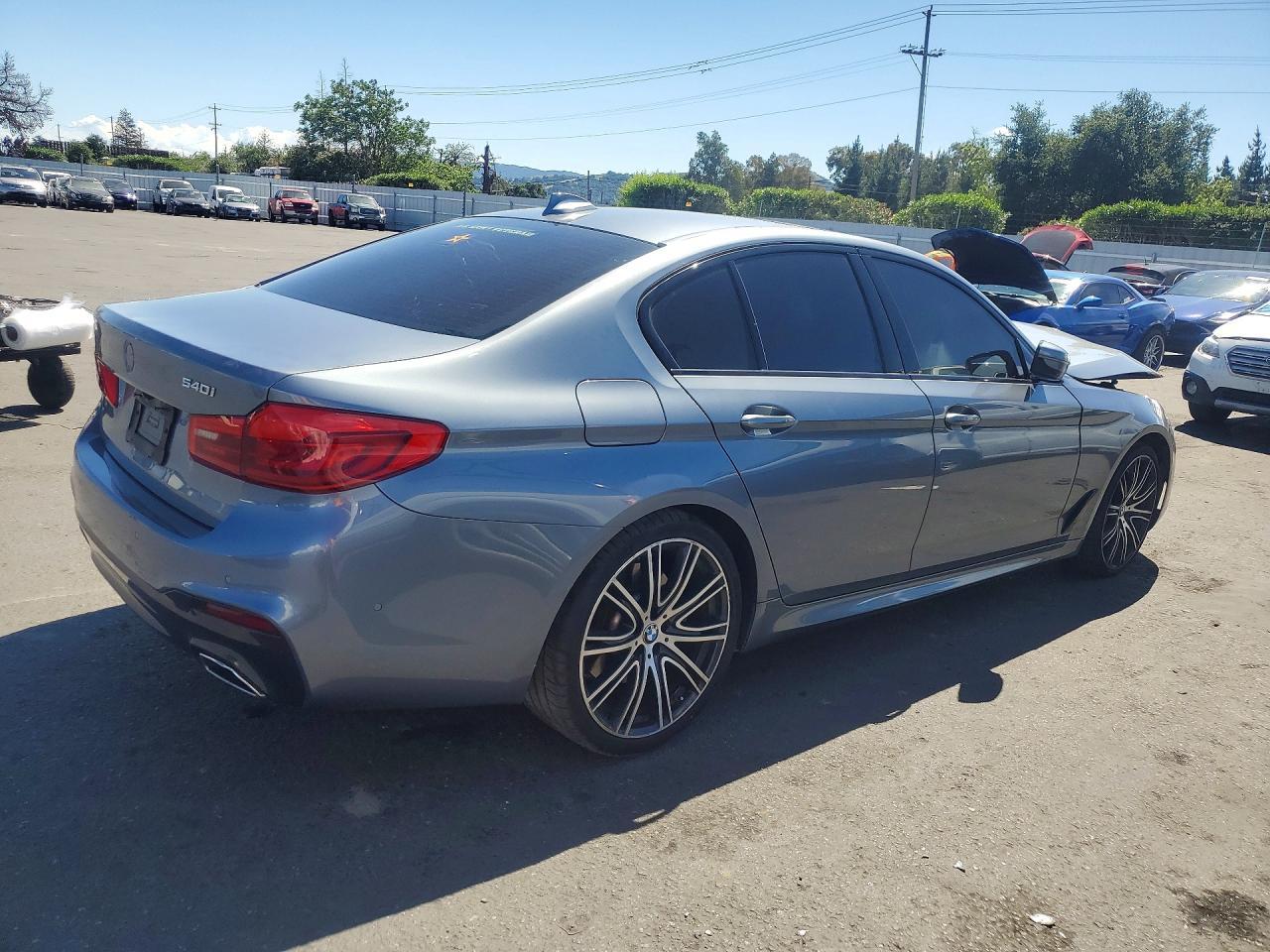 2020 BMW 540 I - Image 3