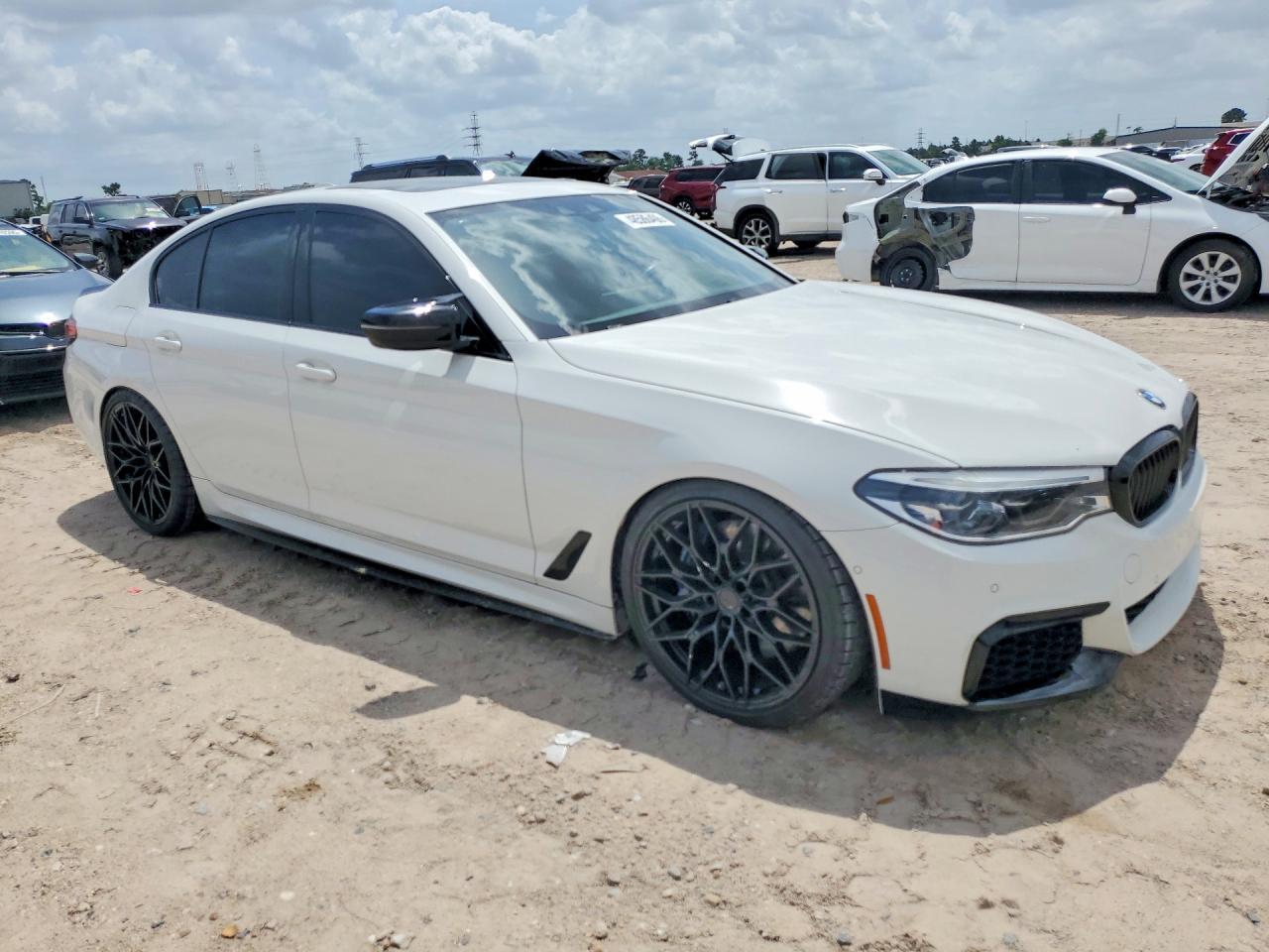 2020 BMW M550Xi - Фото 4