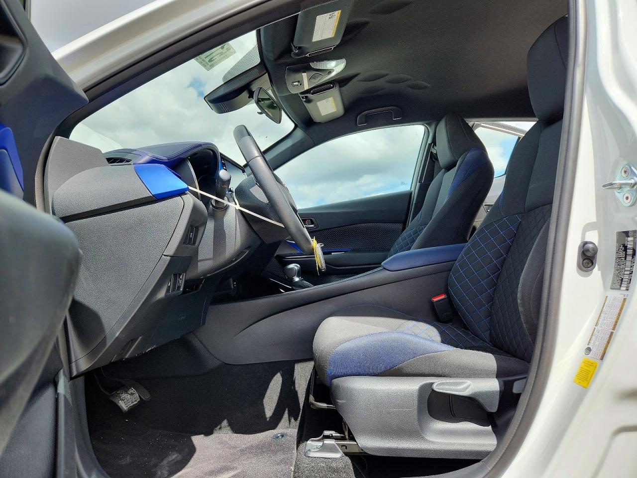 2022 Toyota C-Hr Xle - Фото 7