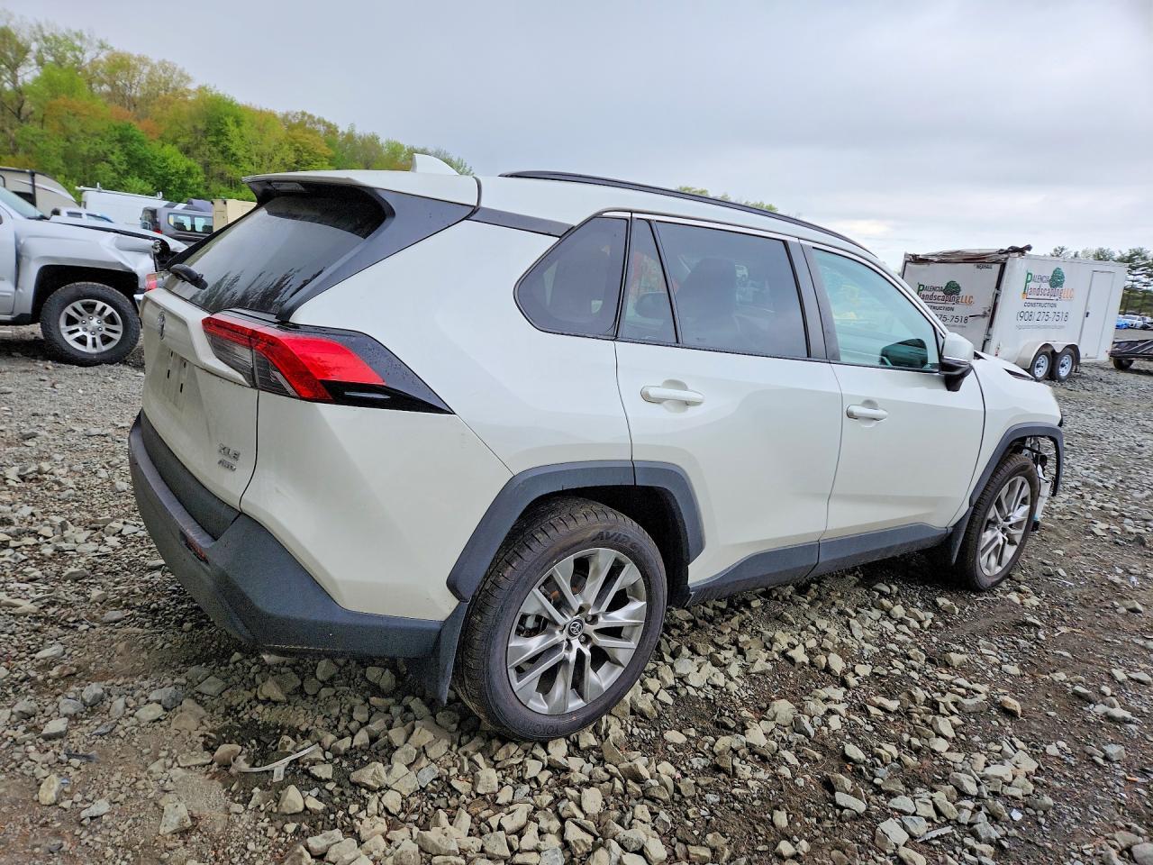 2021 Toyota Rav4 Xle Premium - Image 3