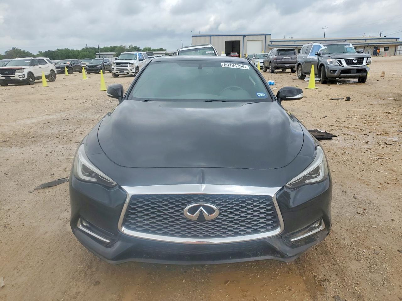 2018 Infiniti Q60 3.0T Luxe - Image 5