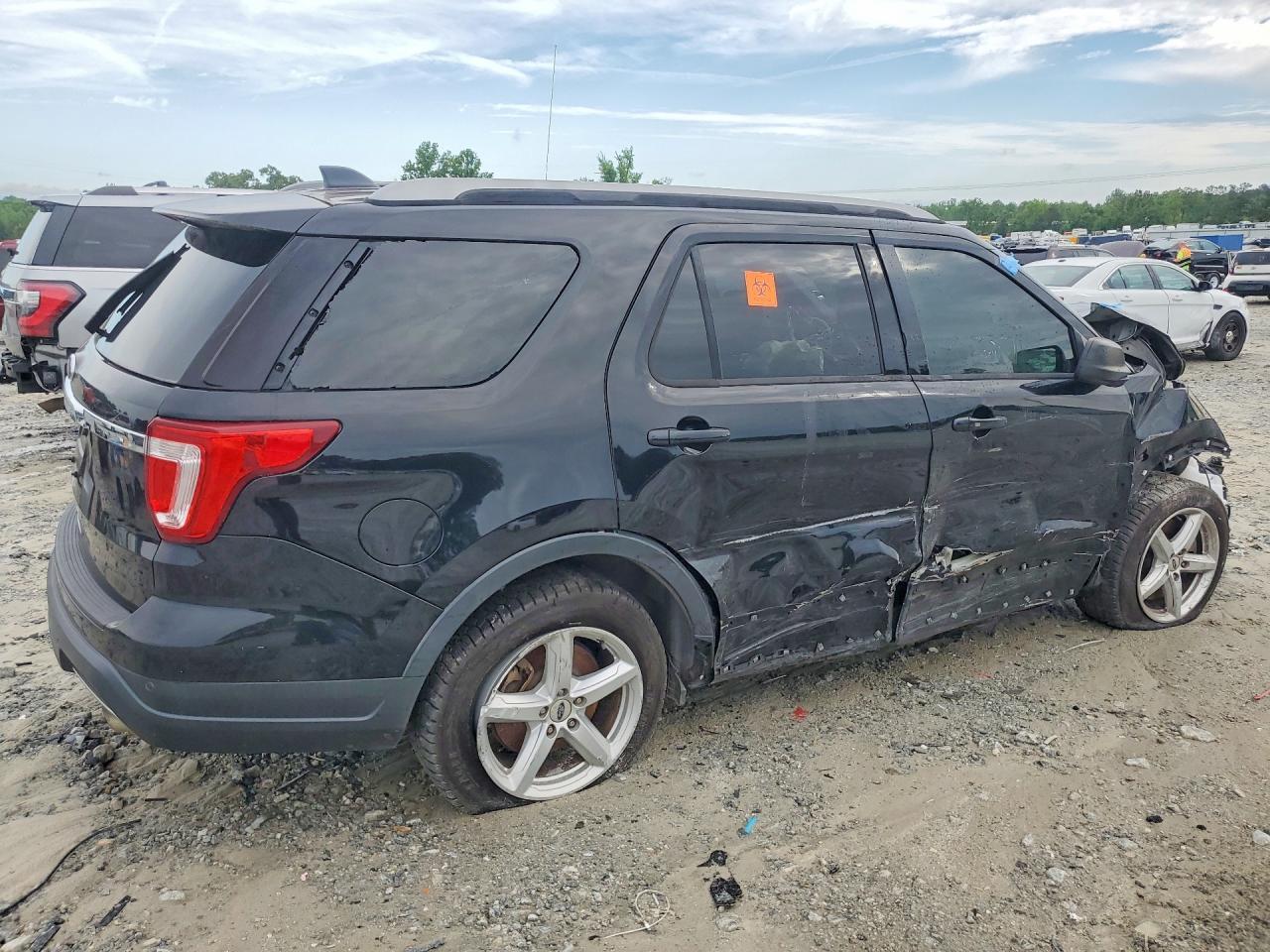 2018 Ford Explorer Xlt - Фото 3
