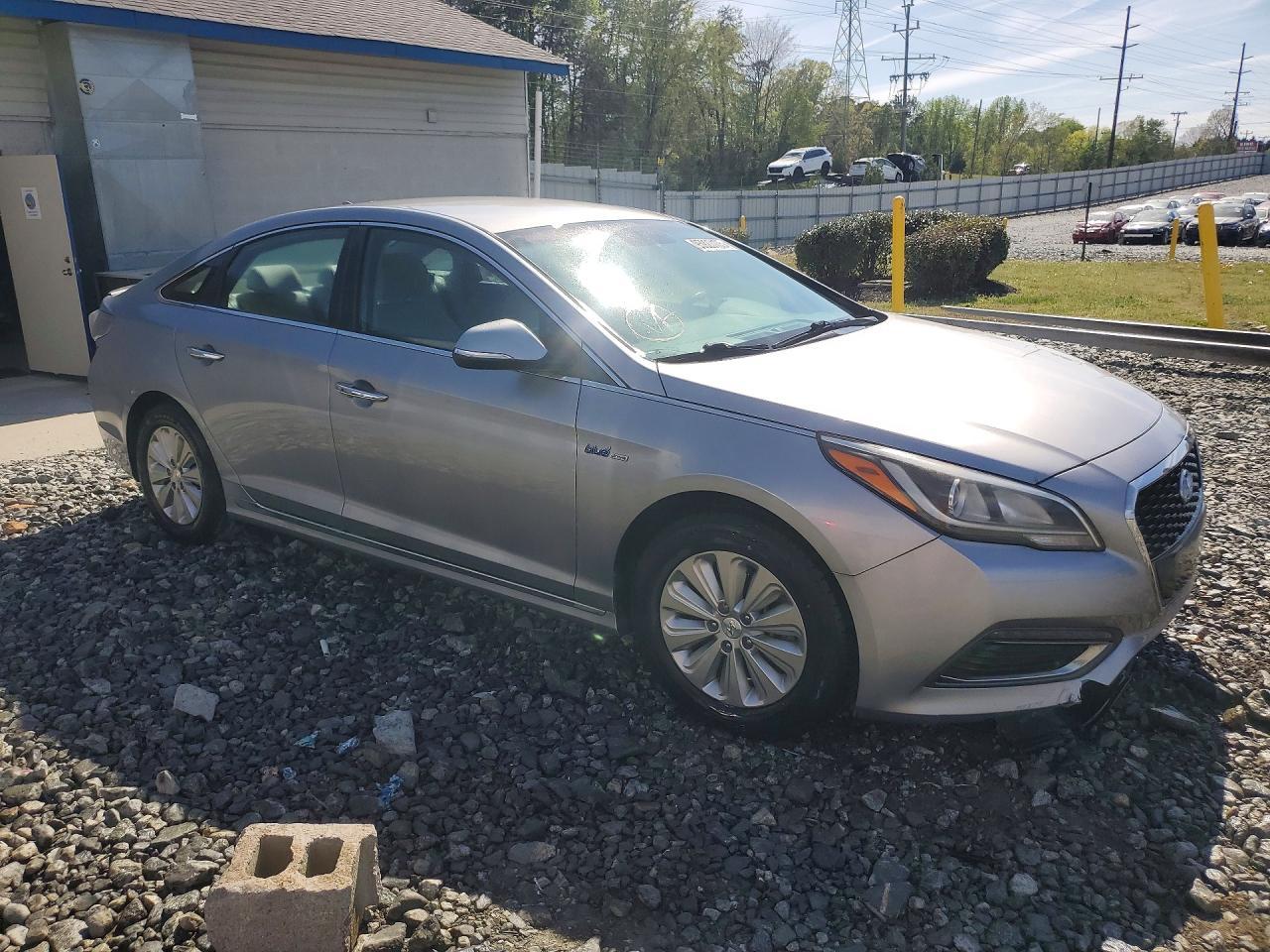 2017 Hyundai Sonata Hybrid - Фото 4