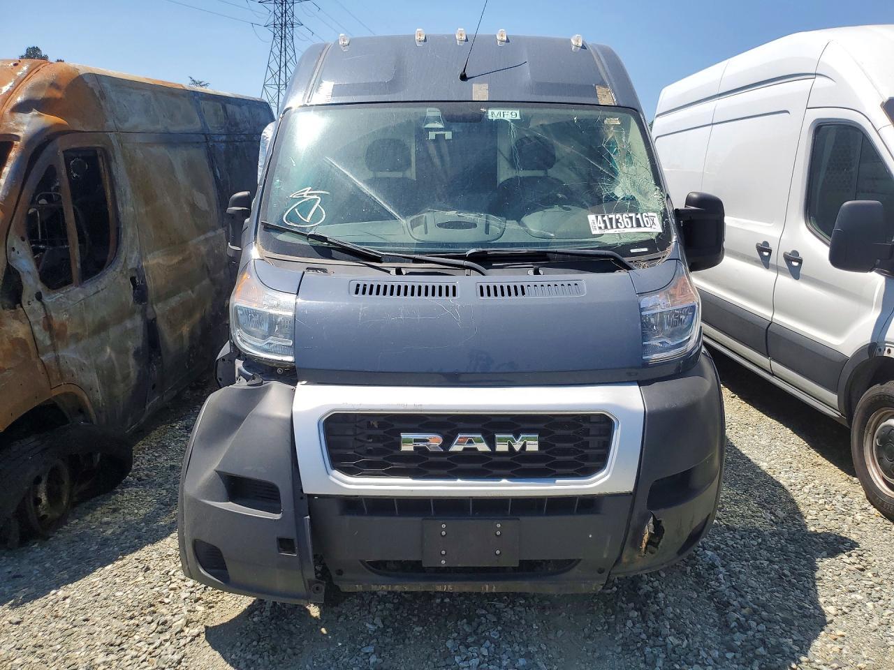 2020 Ram Promaster 3500 Delivery Van - Фото 5