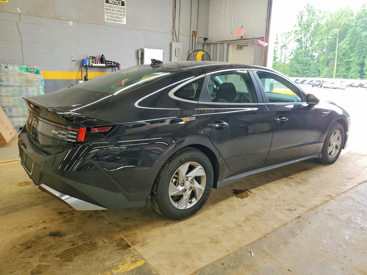 2025 Hyundai Sonata Se - Image 3