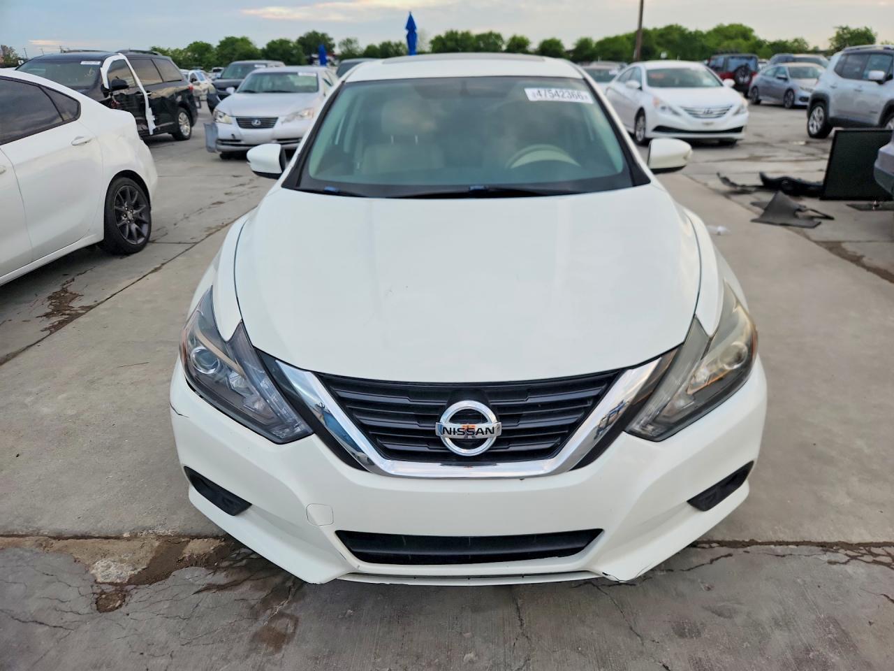 2017 Nissan Altima 2.5 Sl - Image 5